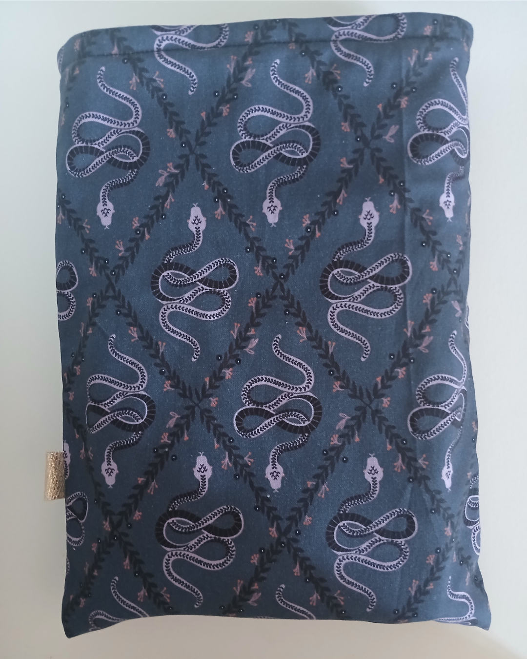 Pochette de protection pour livre : serpent
