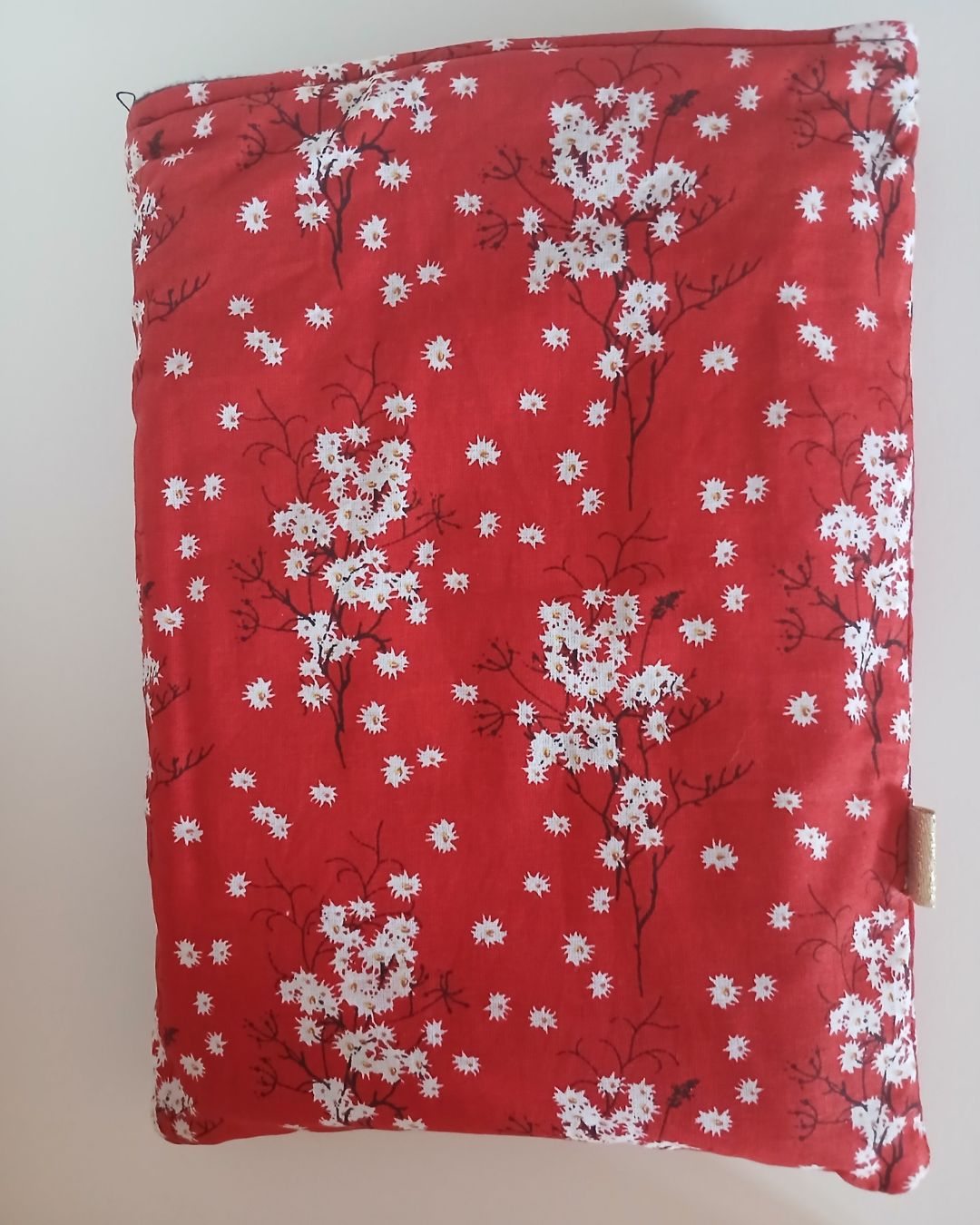 Pochette de protection pour livre : fleur rouge